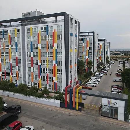 Sunshine Airport - Spa, Pool 88 Apartament *